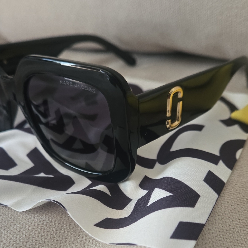 Marc Jacobs Black Sunglasses with Gold Accent